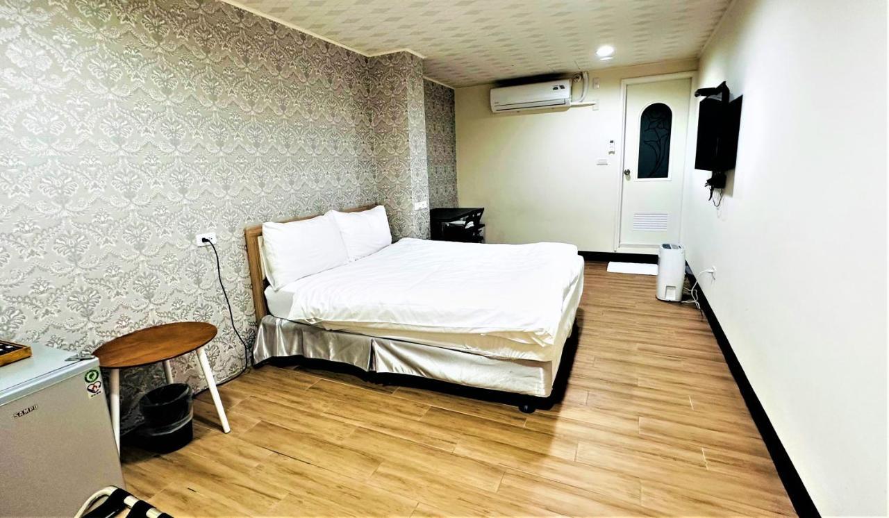 Shining House Tainan Exterior foto